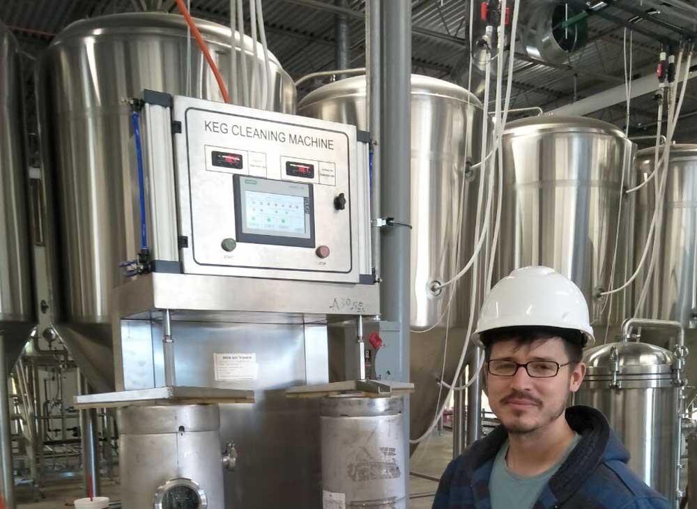 <b>How to make preparation for keg washer in a brewery</b>